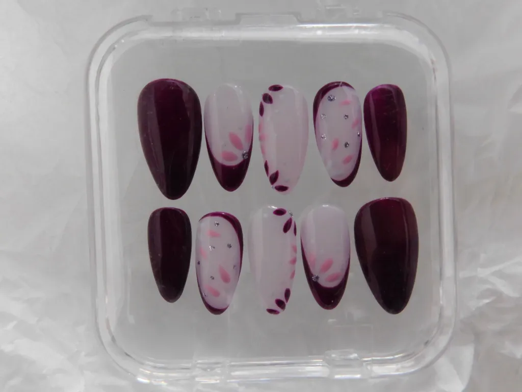 Prune Florale Boîte.webp